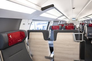 L'aménagement des voitures de 1ère classe du nouvel IR duplex correspond à celui des trains grandes lignes.